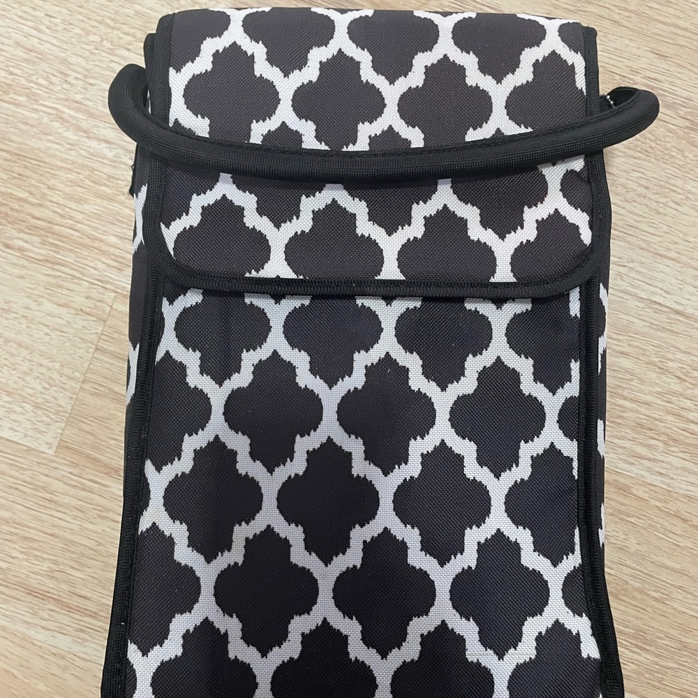 Insulated Black and White Patterned Bag